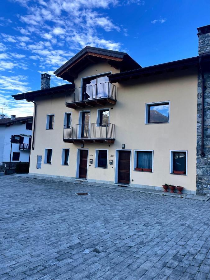Ferienwohnung A La Bouteucca Fénis Exterior foto